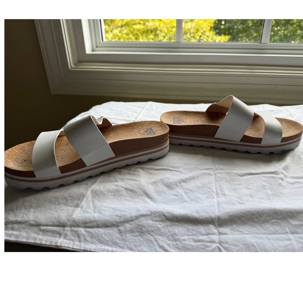 Reef Cushion Vista White Sandals Size 8 - Picture 7 of 8